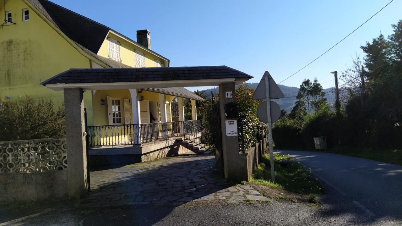 Casa Con Jardin En La Playa De Almieiras Villa Fene Kültér fotó