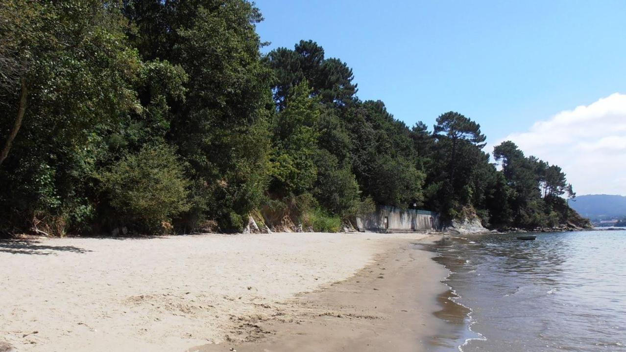 Casa Con Jardin En La Playa De Almieiras Villa Fene Kültér fotó