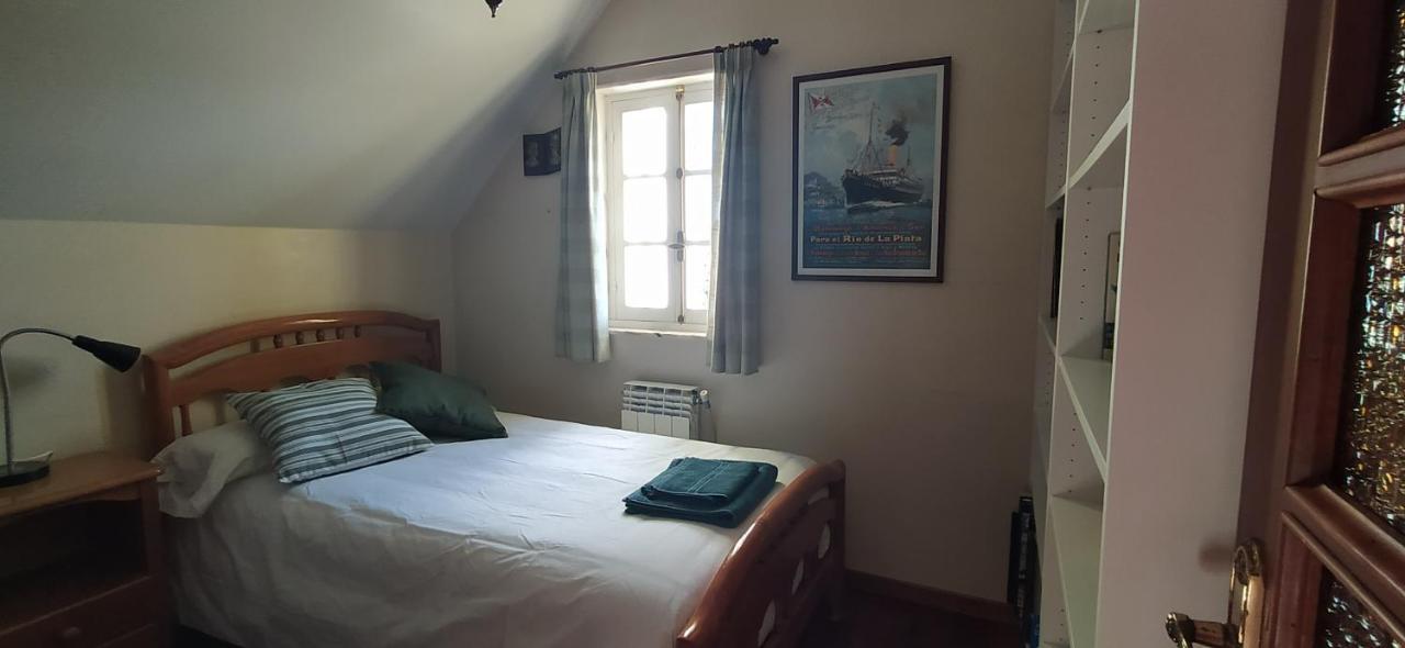 Casa Con Jardin En La Playa De Almieiras Villa Fene Kültér fotó